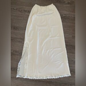 Vintage Half Slip Long Lace IVORY Sz S Shadow Line Small Maxi